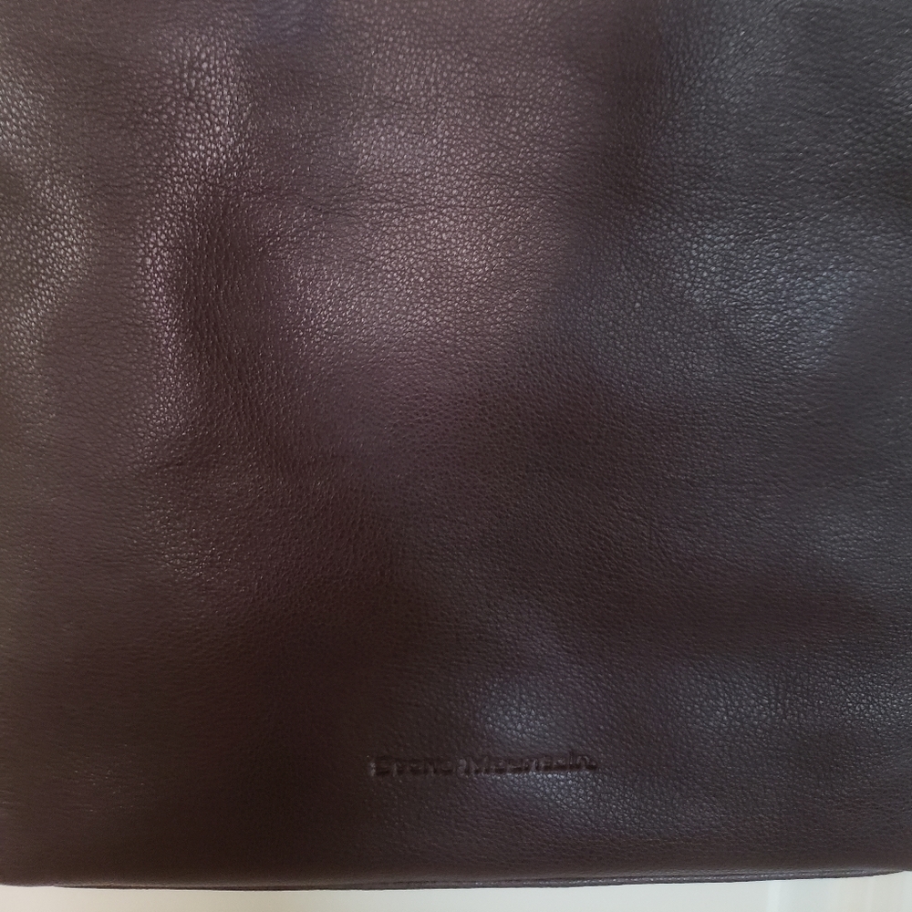 Vintage Stone Mountain Brown Crossbody Bag, crafted from genuine soft leather. - Picture 9 of 16